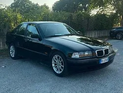 Usata 1997 BMW 316 Comfort Edition Tre volumi | 4300 €