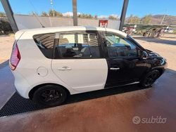 Bianco Usata 2012 Renault Scénic III Monovolume | 1400 € (Super prezzo)