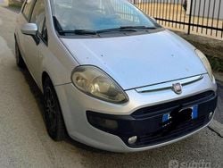 Grigio Usata 2012 Fiat Punto Tre volumi | 4600 €
