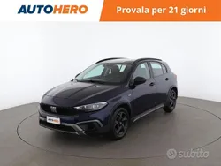 Blu Usata 2021 Fiat Tipo Cross Tre volumi | 13.699 € (Buon prezzo)