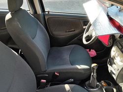 Usata 2003 Toyota Yaris Due volumi | 1500 € (Ottimo prezzo)