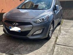 Usata 2014 Hyundai i30 Comfort Station wagon | 7500 €