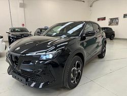 Nero metallizzato Nuova 2025 Alfa Romeo Junior Edizione Speciale SUV | 29.900 € (Buon prezzo)