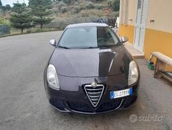 Usata 2011 Alfa Romeo Giulietta Due volumi | 5000 € (Buon prezzo)