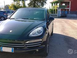 Nero Usata 2014 Porsche Cayenne SUV | 17.500 €