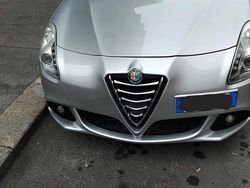Grigio Usata 2012 Alfa Romeo Giulietta Due volumi | 7500 € (Buon prezzo)