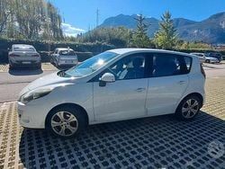 Bianco Usata 2011 Renault Scénic III Monovolume | 7000 € (Molto cara)