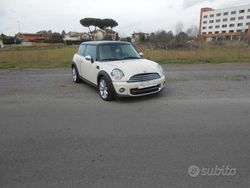 Beige Usata 2011 Mini Cooper D Due volumi | 7900 € (Molto cara)