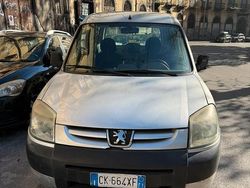 Grigio Usata 2003 Peugeot Partner Monovolume | 1500 €