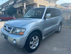 Argento Usata 2006 Mitsubishi Pajero Intense SUV | 7500 € (Ottimo prezzo)