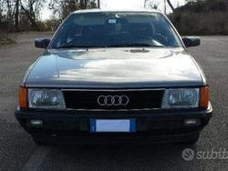Grigio Usata 1989 Audi 100 Tre volumi | 10.200 €