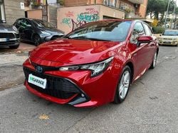 Rosso Usata 2022 Toyota Corolla Business Edition Tre volumi | 18.800 € (Buon prezzo)
