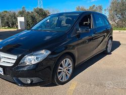 Nero Usata 2014 Mercedes B180 Premium Monovolume | 10.200 € (Buon prezzo)