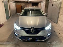 Grigio Usata 2021 Renault Mégane IV Business Tre volumi | 13.000 € (Buon prezzo)
