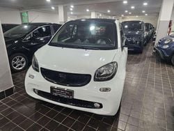 Pearl white Usata 2019 Smart ForTwo Coupé Passion Due volumi | 12.890 € (Buon prezzo)