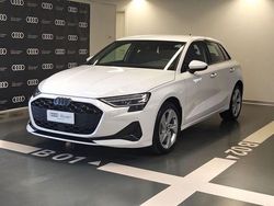 Bianco arkona Nuova 2025 Audi A3 Advanced Plus Tre volumi | 36.500 € (Super prezzo)