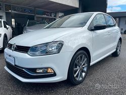 Bianco Usata 2015 VW Polo Tre volumi | 7900 € (Buon prezzo)