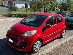Rosso Usata 2014 Peugeot 107 Due volumi | 5600 € (Buon prezzo)