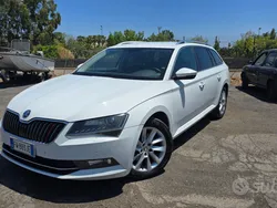 Usata 2019 Skoda Superb Station wagon | 15.000 € (Buon prezzo)