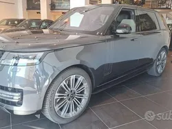 Grigio Usata 2022 Land Rover Range Rover Autobiography SUV | 140.000 € (Buon prezzo)