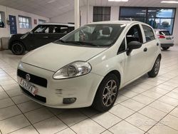 Bianco Usata 2011 Fiat Grande Punto Due volumi | 4500 € (Molto cara)