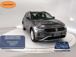 Grigio scuro Usata 2024 VW T-Roc Life SUV | 25.500 € (Ottimo prezzo)
