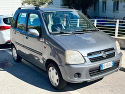 Grigio Usata 2007 Opel Agila Due volumi | 2000 € (Molto cara)