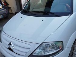 Bianco Usata 2009 Citroën C3 Exclusive Due volumi | 3000 € (Buon prezzo)