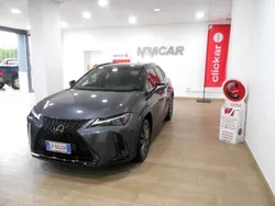 Grigio Usata 2023 Lexus UX 250h Sport Line SUV | 28.500 € (Buon prezzo)