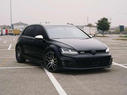 Nero Usata 2015 VW Golf VII GTD Tre volumi | 20.000 € (Molto cara)