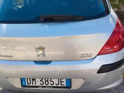 Grigio Usata 2007 Peugeot 308 Tre volumi | 2000 €