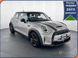 Bronzo Usata 2022 Mini Cooper S Classic Due volumi | 24.900 € (Ottimo prezzo)