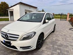 Usata 2014 Mercedes B180 Premium Monovolume | 8000 € (Buon prezzo)