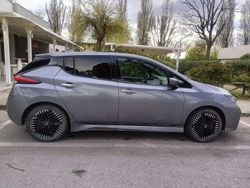 Grigio Usata 2023 Nissan Leaf N-Connecta Due volumi | 19.500 € (Molto cara)