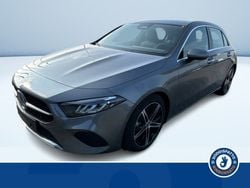 Argento metallizzato Usata 2024 Mercedes A180 Advanced Plus Tre volumi | 30.900 € (Super prezzo)