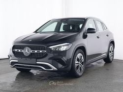 Nero / black Usata 2024 Mercedes GLA180 Advanced SUV | 43.000 € (Molto cara)