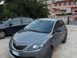 Grigio Usata 2022 Lancia Ypsilon Gold Due volumi | 7500 € (Super prezzo)