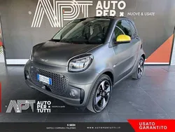 Grigio scuro Usata 2021 Smart ForTwo Electric Drive Passion Tre volumi | 12.500 € (Ottimo prezzo)
