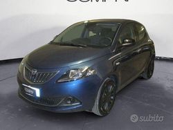 Blu elegante Usata 2022 Lancia Ypsilon Silver Due volumi | 10.800 € (Buon prezzo)