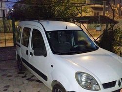 Bianco Usata 2003 Renault Kangoo Privilege Monovolume | 2000 € (Cara)