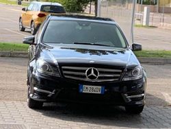Grigio Usata 2012 Mercedes C220 Avantgarde Tre volumi | 7000 € (Buon prezzo)
