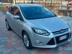 Usata 2014 Ford Focus Tre volumi | 8300 € (Buon prezzo)