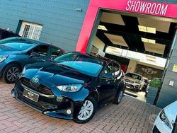 Nero Usata 2021 Toyota Yaris Hybrid Business Edition Tre volumi | 16.400 € (Buon prezzo)