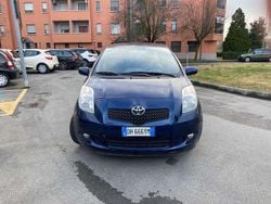 Usata 2007 Toyota Yaris Due volumi | 3500 € (Buon prezzo)