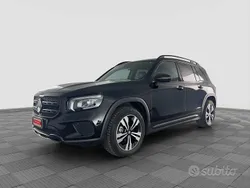Nero notte Usata 2021 Mercedes GLB180 SUV | 29.890 € (Buon prezzo)