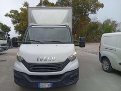 Bianco Usata 2023 Iveco Daily Furgone | 23.000 € (Ottimo prezzo)