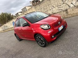 Rosso Usata 2018 Smart ForFour Passion Due volumi | 11.500 € (Buon prezzo)