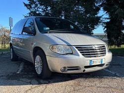 Grigio Usata 2008 Chrysler Voyager Limited Monovolume | 1999 € (Ottimo prezzo)