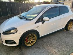 Usata 2010 Abarth Grande Punto Due volumi | 8500 € (Buon prezzo)