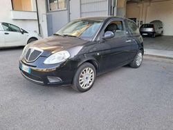 Nero Usata 2010 Lancia Ypsilon Due volumi | 2150 € (Buon prezzo)